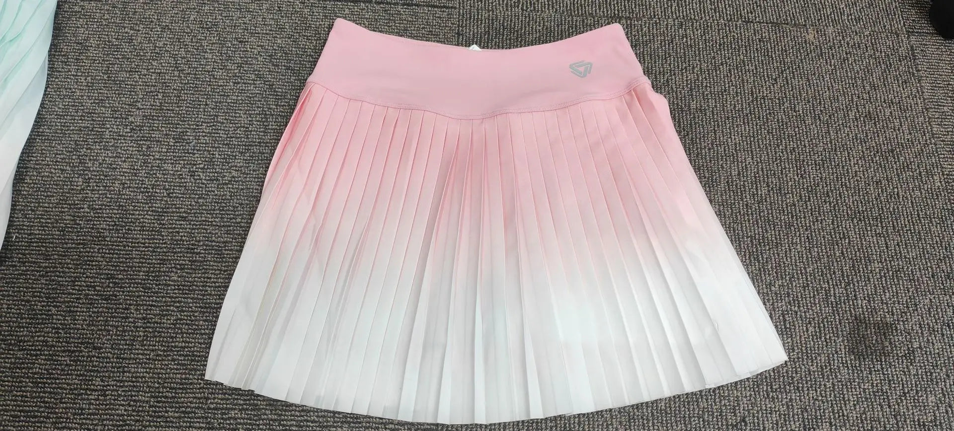 NSR Women Pleated Tennis Pocket Skirt 1pcs Athletic Short Culottes High Waisted Color Gradient Workout Tennis Skirt