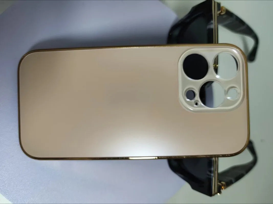 This is a very beautiful mobile phone case.